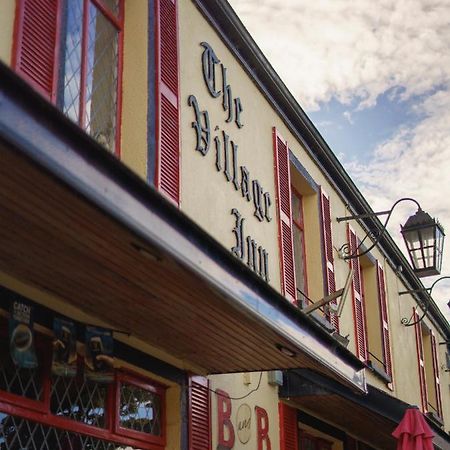 The Village Inn Bohola Exterior foto